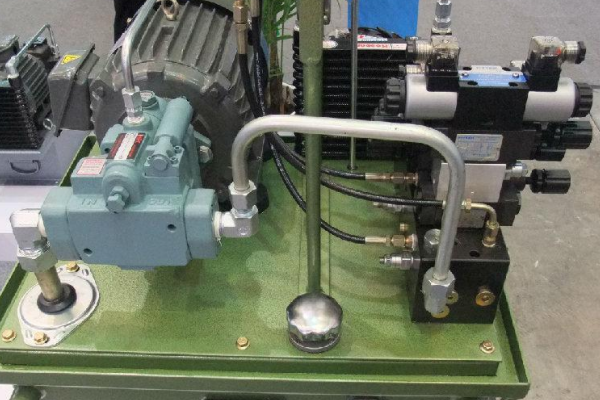 油壓機(jī)接近開(kāi)關(guān)是什么型號(hào)